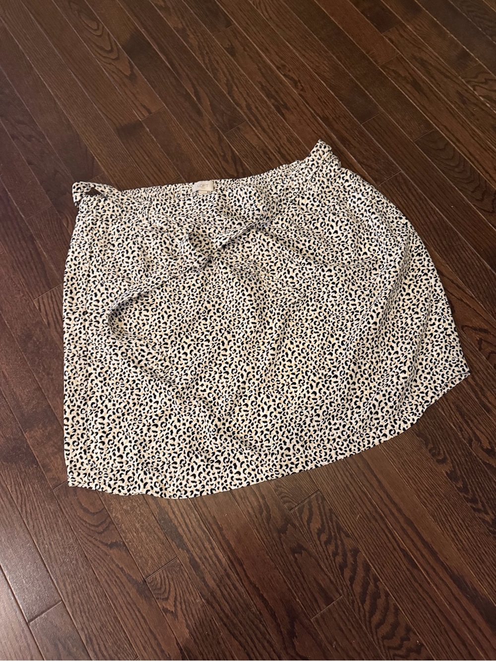 LOFT Cream and Black Leopard Wrap Mini Skirt. NWT